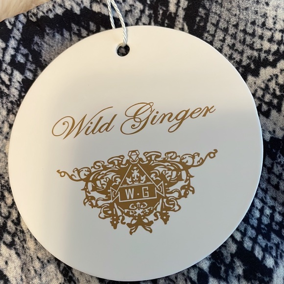 Mini skirt by Wild Ginger - Picture 3 of 6